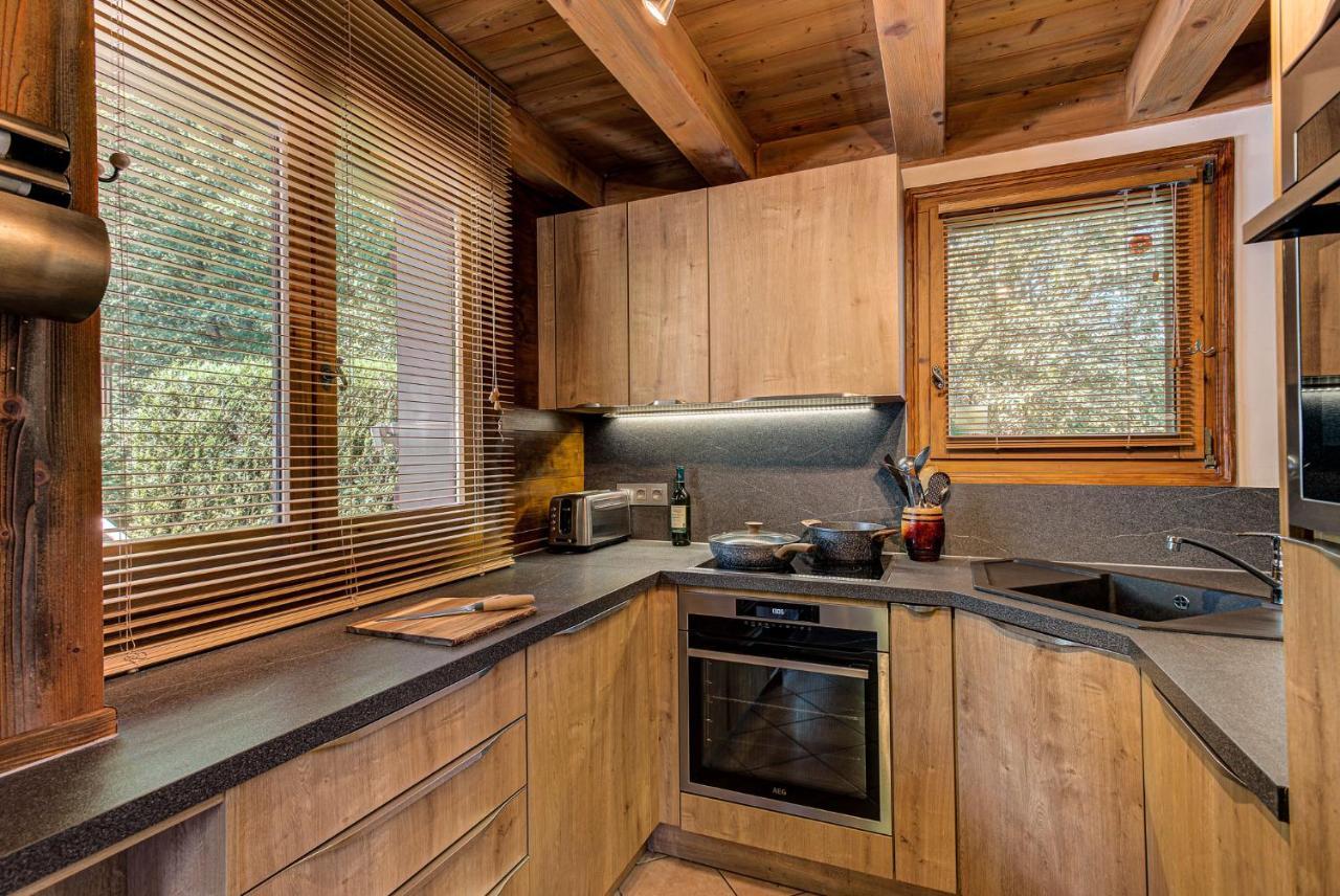 Chalet Blackbushe - Traditional Chalet - Alpes Travel - Sleeps 4-6 ليز أوش المظهر الخارجي الصورة