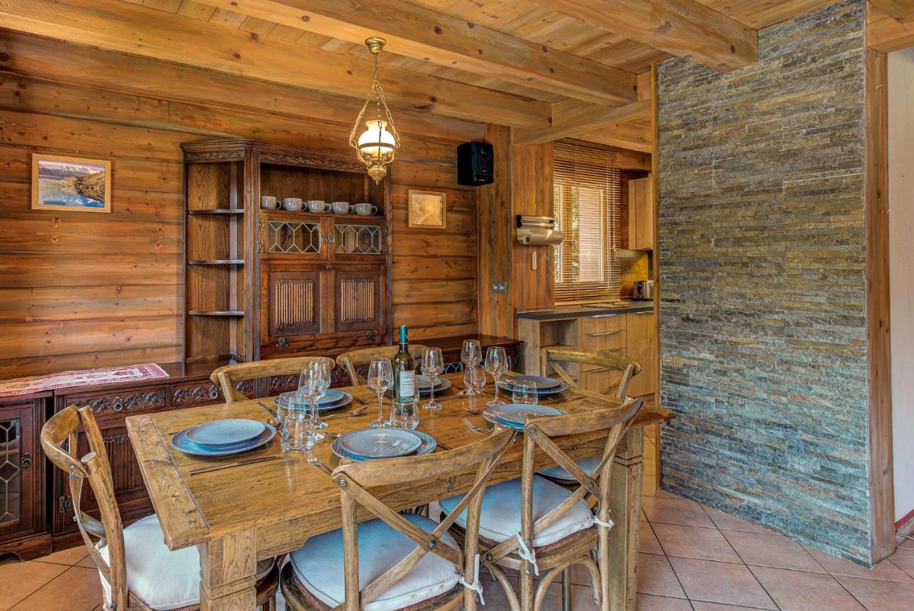 Chalet Blackbushe - Traditional Chalet - Alpes Travel - Sleeps 4-6 ليز أوش المظهر الخارجي الصورة